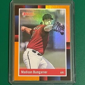 Madison Bumgarner [Holo Orange] #280 2022 Panini Donruss Baseball Trading Card